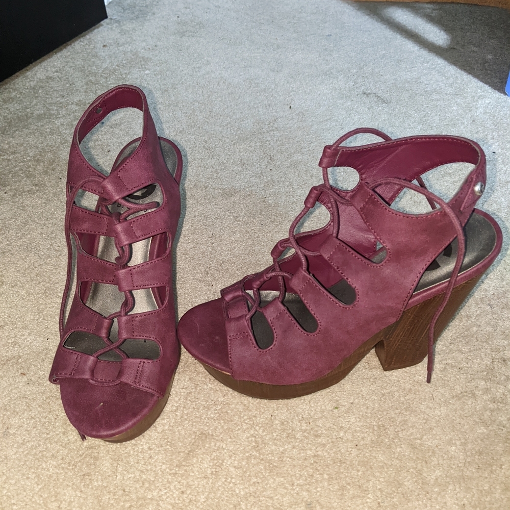 G by Guess wood clog high heel shoes size 7.5